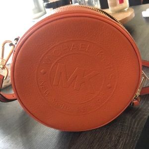 Michael kors canteen purse
